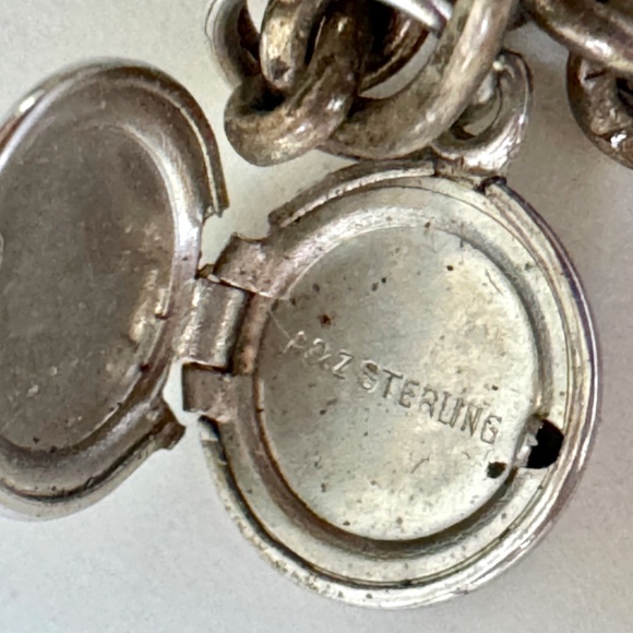 Vintage Charm Bracelet, Locket, Photos - Picture 8 of 11